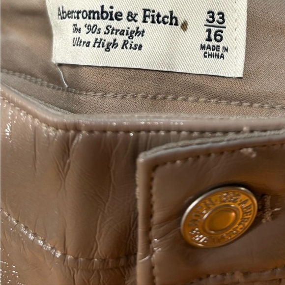NEW Abercrombie Fitch Vegan
Leather Straight Pants Tan size 33/16 - Picture 6 of 8